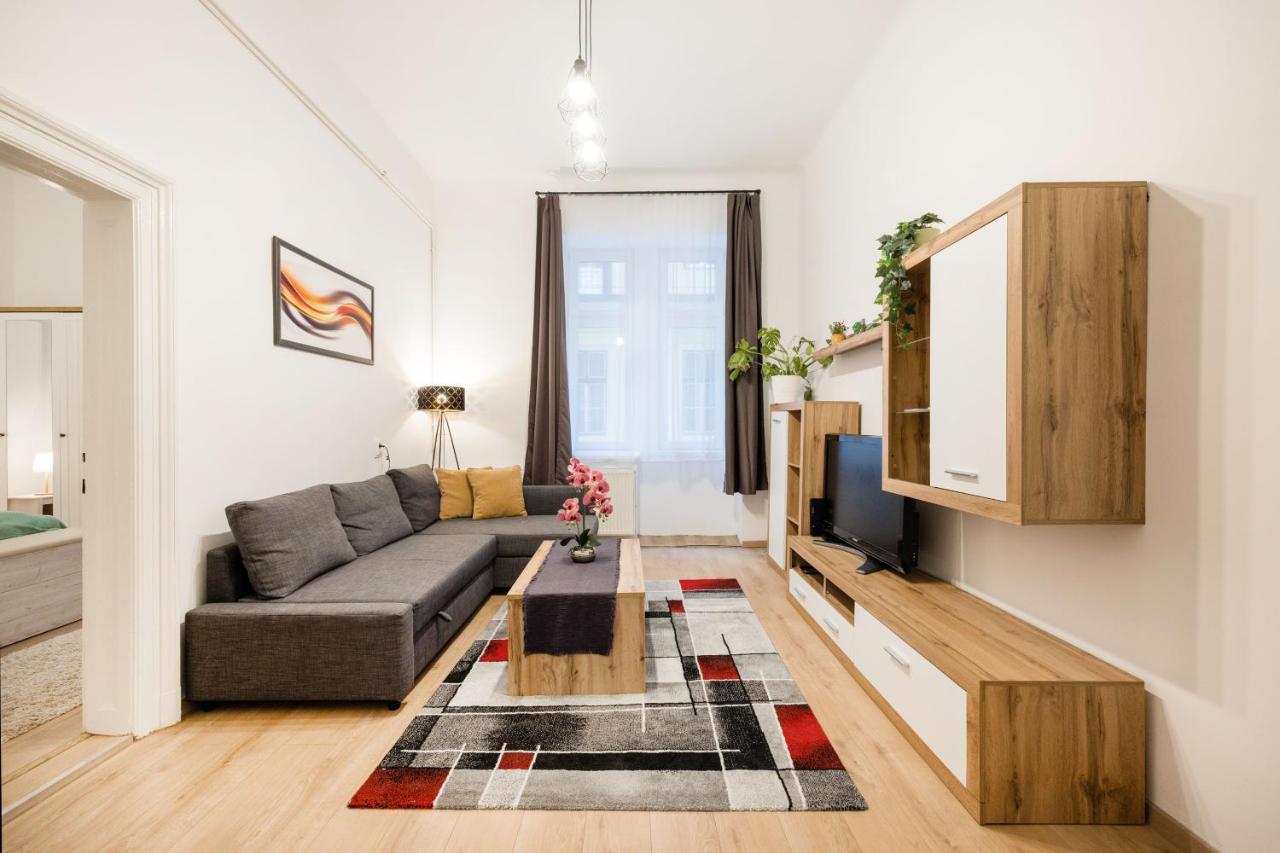 Izabella Apartment Budapest Exterior photo