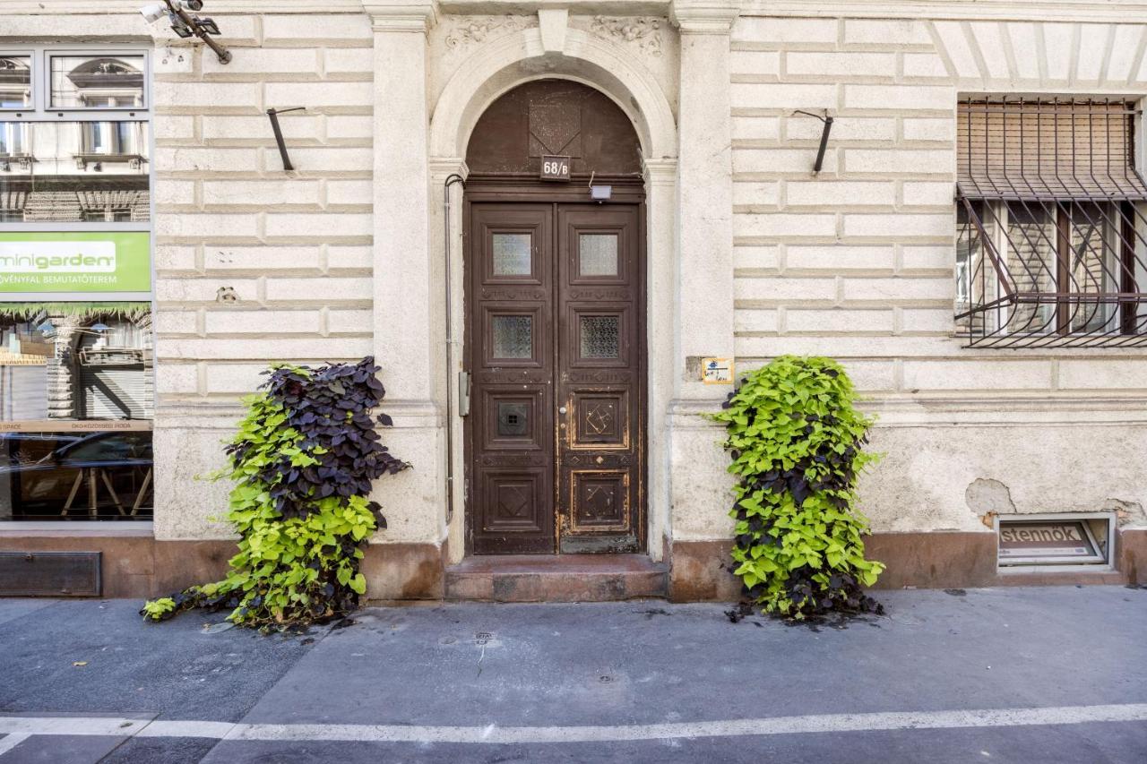 Izabella Apartment Budapest Exterior photo
